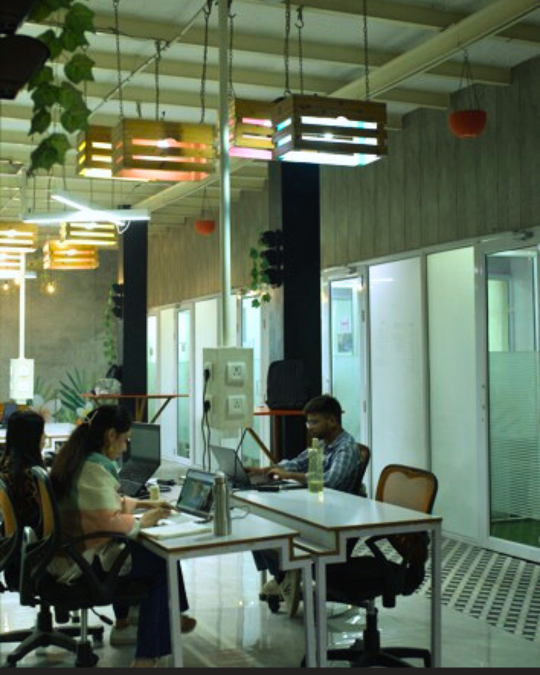 Modern and spacious coworking space in Faridabad – The Unit by IDEASHACKS